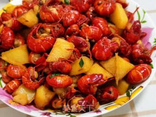 土豆烧虾球的做法步骤：14