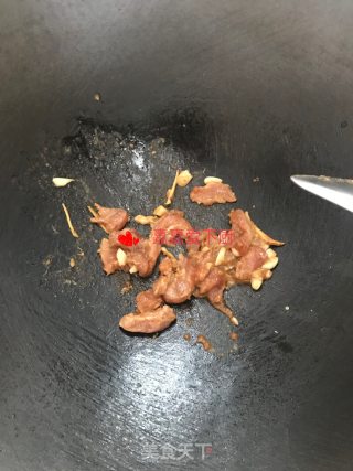 黄豆酱豆角炒猪肉的做法步骤：4