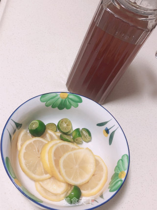 柠檬冰红茶的做法步骤：3