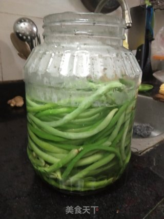 腌制酸豆角！的做法步骤：5