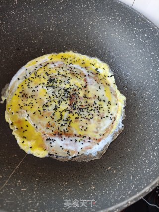 烤肠萝卜苗手抓饼的做法步骤：11