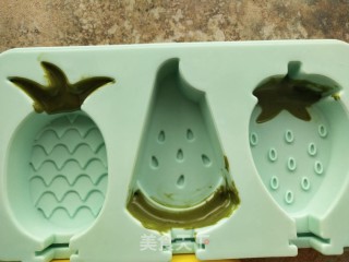 草莓巧克力冰激凌的做法步骤：3