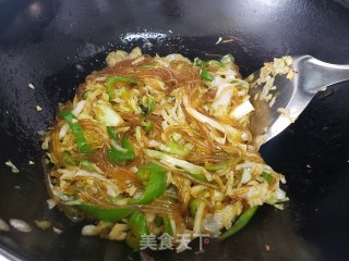 包菜柿椒炒粉条的做法步骤：5