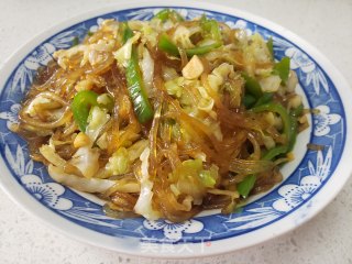 包菜柿椒炒粉条的做法步骤：6