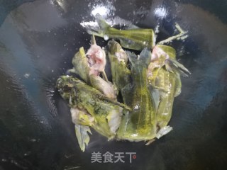 酱烧黄颡鱼的做法步骤：1