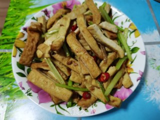 香芹白干的做法步骤：7