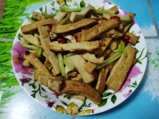 香芹白干的做法步骤：9