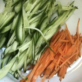 蟹肉棒紫菜包饭的做法步骤：5
