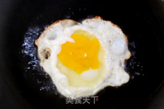 六一儿童节宝宝餐：卡通酱油炒面的做法步骤：4