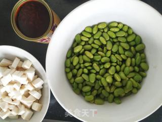 干煸虾蓉毛豆的做法步骤：1