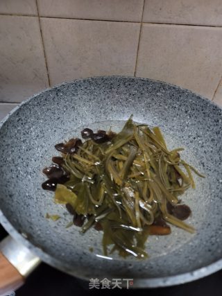 凉拌海带黑木耳的做法步骤：4