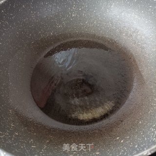 泡椒小石斑豆腐汤的做法步骤：2