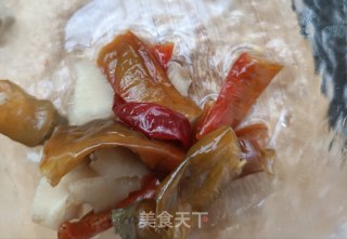 泡椒小石斑豆腐汤的做法步骤：6