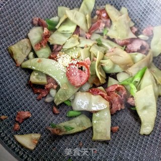 烤肠炒扁豆的做法步骤：10