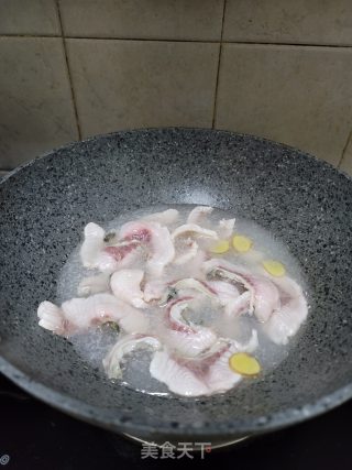 白灼鱼片的做法步骤：5