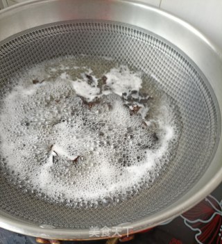 养心菜糯米肠沙拉的做法步骤：3