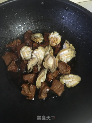 梅花肉烧鲍鱼的做法步骤：10