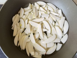 橄榄油炒茭白的做法步骤：3