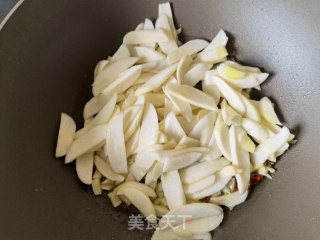 橄榄油炒茭白的做法步骤：5