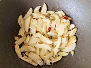 橄榄油炒茭白的做法步骤：8