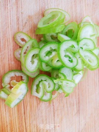 韭菜炒肉的做法步骤：6
