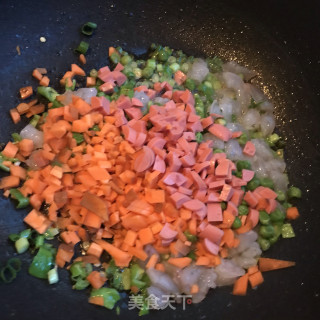 虾仁什锦炒饭的做法步骤：6
