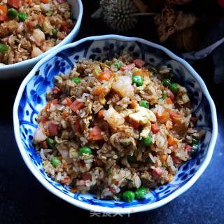 虾仁什锦炒饭的做法步骤：11