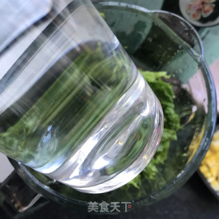 香蕉生菜汁的做法步骤：5