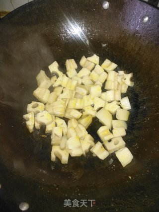 鱼香莲藕鸡丁的做法步骤：12
