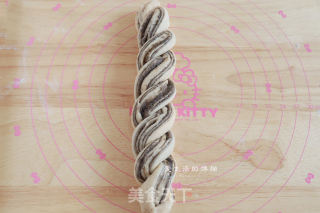 芝麻酱扭扭包的做法步骤：7