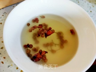 砂锅羊肉丸子汤的做法步骤：3