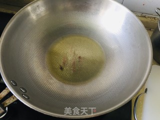 香芹大肉水饺的做法步骤：3