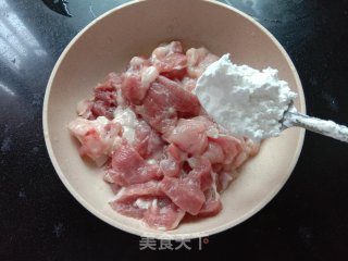 黄瓜香菇炒肉的做法步骤：2