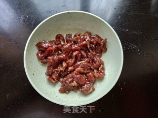 苦瓜炒牛肉的做法步骤：5