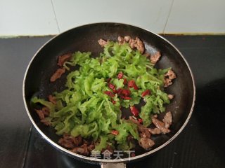 苦瓜炒牛肉的做法步骤：7