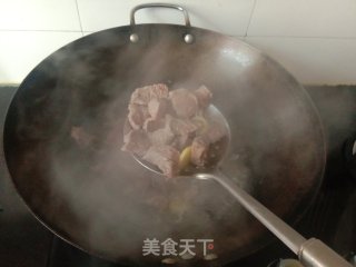 砂锅炖牛肉的做法步骤：5