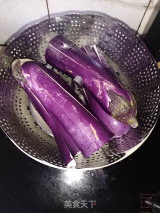 擂辣椒茄子的做法步骤：1
