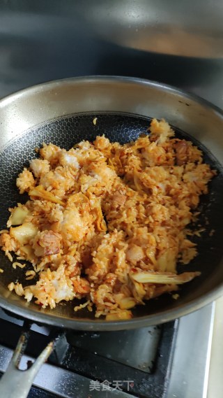 泡菜培根芝士炒饭的做法步骤：8