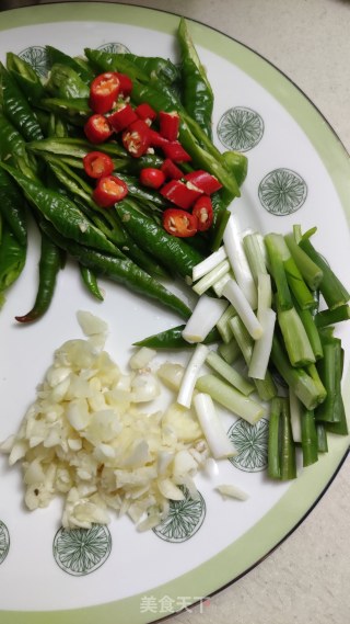 湖南小炒肉的做法步骤：2