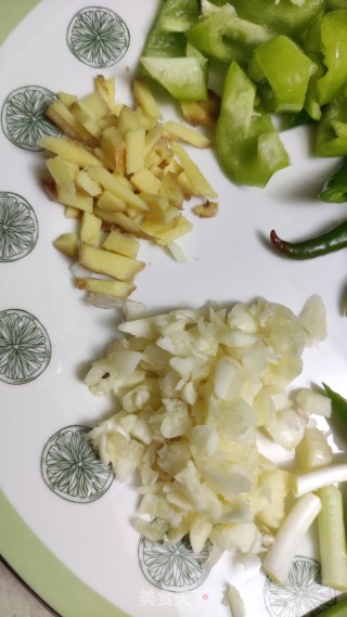 湖南小炒肉的做法步骤：3