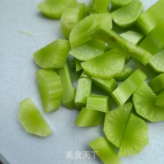 莴苣糯米肠沙拉的做法步骤：2