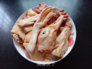 红烧番鸭的做法步骤：1