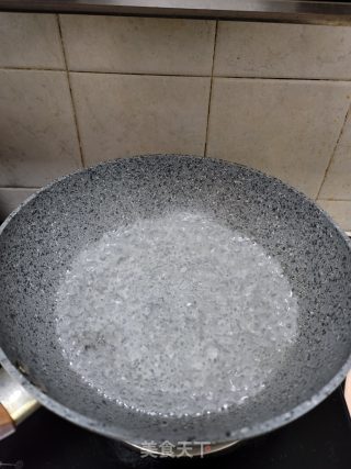 蒜蓉炒菜心的做法步骤：3