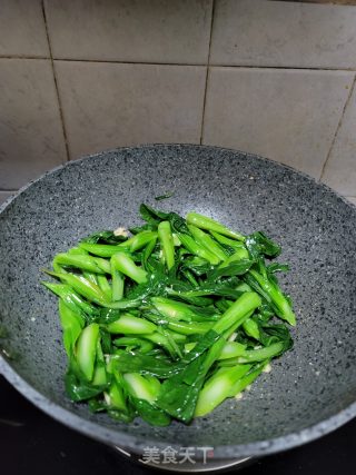 蒜蓉炒菜心的做法步骤：8