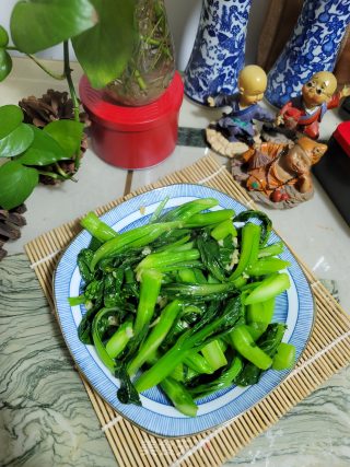 蒜蓉炒菜心的做法步骤：9