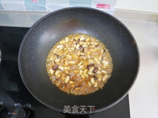 儿童版小熊萌宠香菇鸡丁盖饭的做法步骤：6
