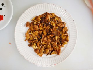 儿童版小熊萌宠香菇鸡丁盖饭的做法步骤：12
