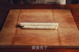 手抓饼系列之蝴蝶酥的做法步骤：2