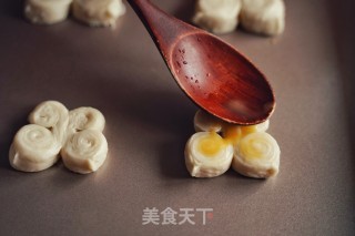 手抓饼系列之蝴蝶酥的做法步骤：6