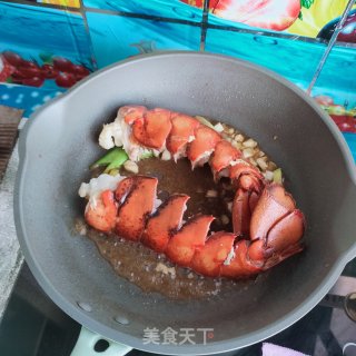 黄酒烧龙虾尾的做法步骤：11